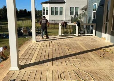 Porch wood floor polishing